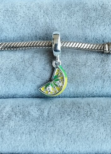 Pandora Pandora ışıltılı limon charm