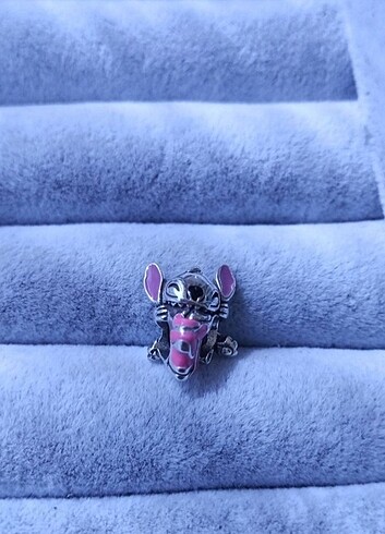 Beden pembe Renk Pandora stitch doğum günü pastası charm