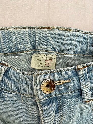 Zara Zara 4 5 yaş kot şort