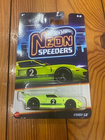 HOT WHEELS NEON SERİSİ