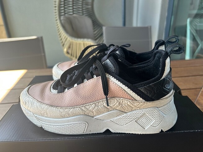 Vakko sneaker