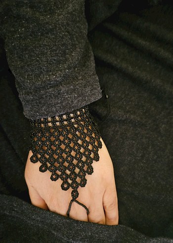 Tığ İşi Boncuk Oyalı Şahmeran - Görsel 3