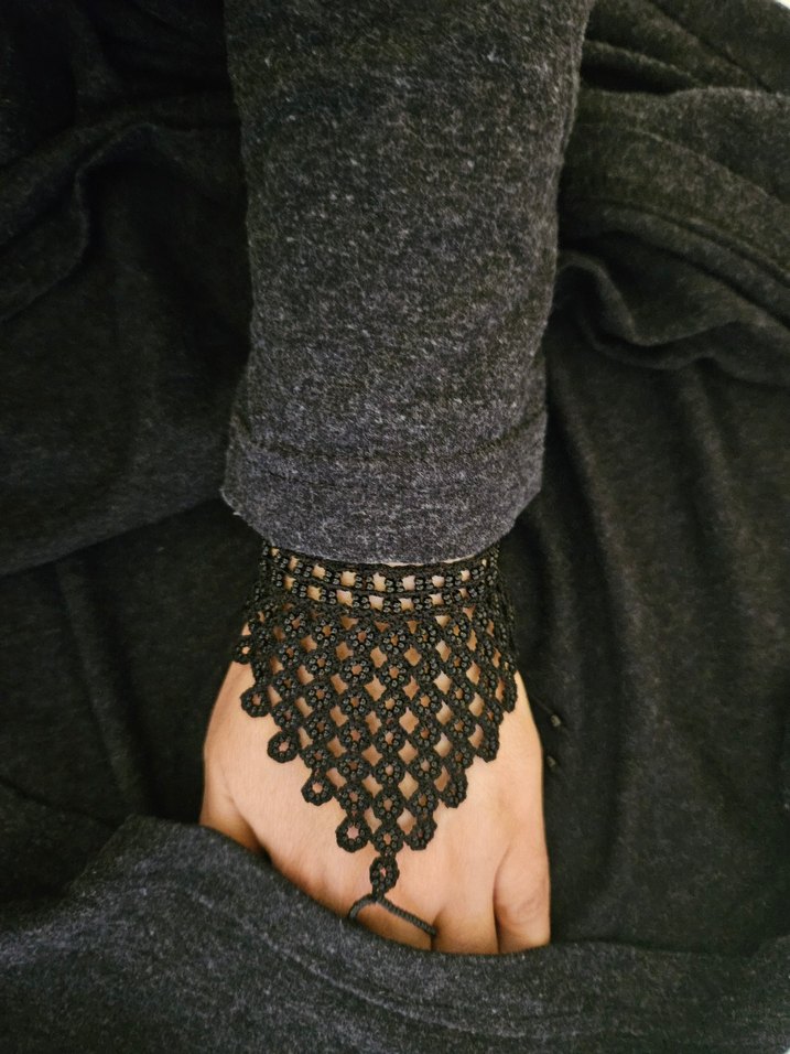 Tığ İşi Boncuk Oyalı Şahmeran - Görsel 2