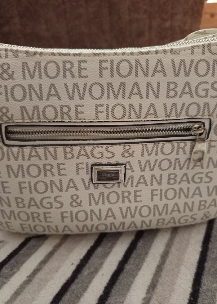 Beyaz spor çanta  - Görsel 2