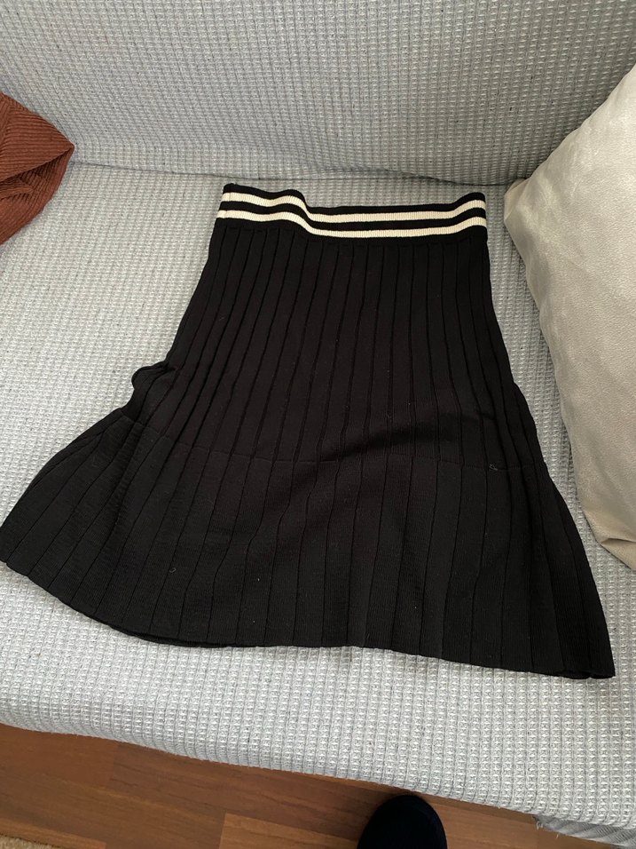 Pilili Siyah Mini Etek - Görsel 3