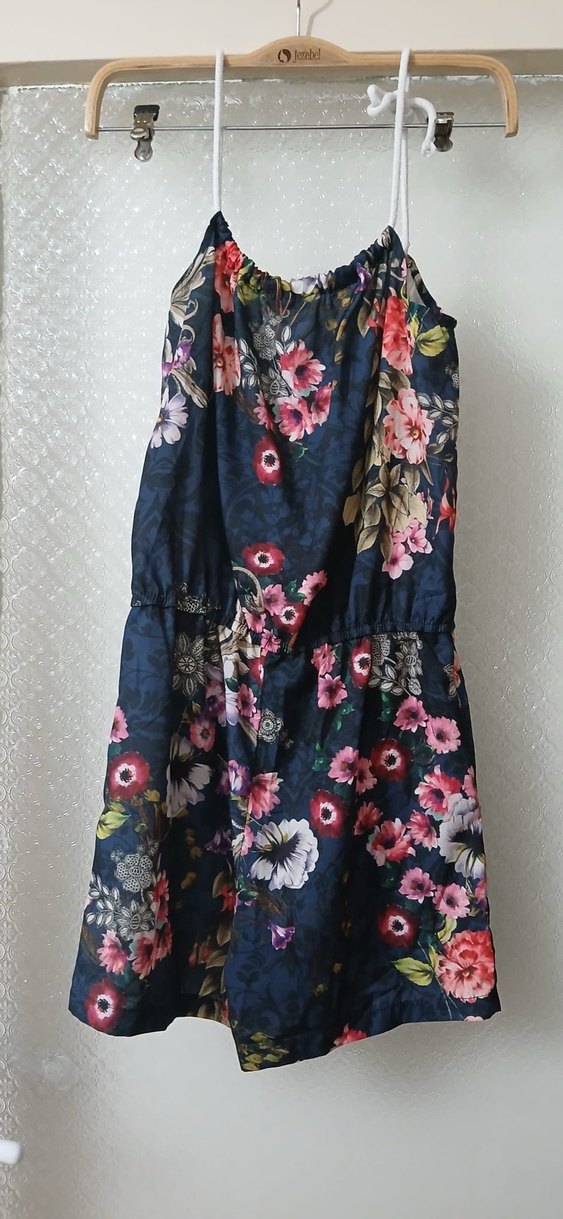 Çiçek Desenli Lacivert Şort Tulum - Görsel 2