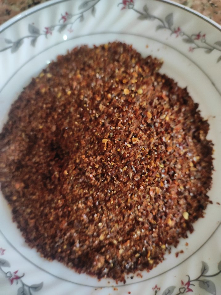 siyah pul biber - Görsel 2