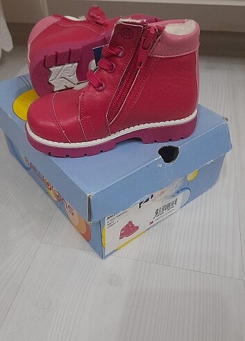 21 Beden Kiz bebek bot