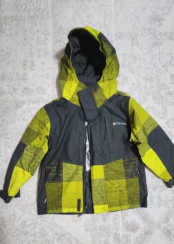 Columbia 6 Yaş