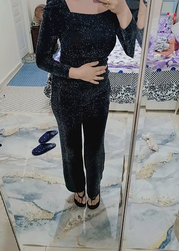 Parlak Siyah V Yaka üst ve alt - Görsel 3