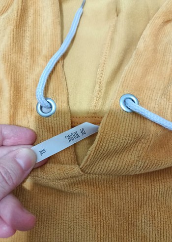 Sarı Kapüşonlu Kadın Sweatshirt - Görsel 4