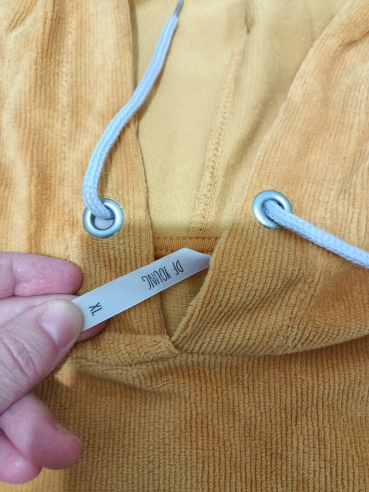 Sarı Kapüşonlu Kadın Sweatshirt - Görsel 4