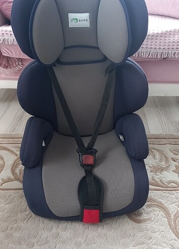 Çocuk oto koltugu 