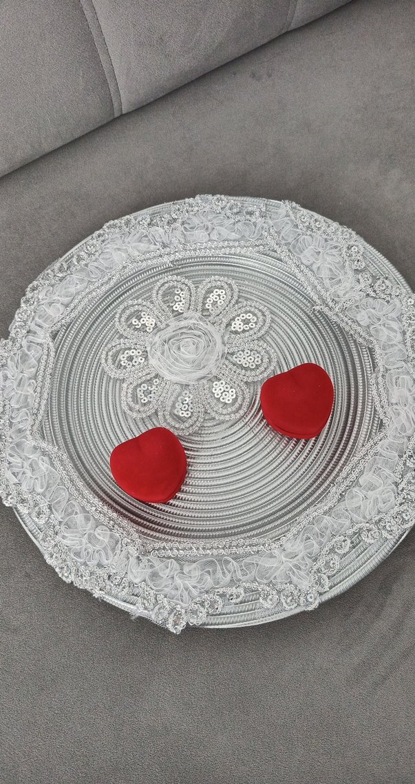 Dantel İşlemeli Gri Tepsi ve Kırmızı Yüzük Kutusu söz tepsisi - Görsel 2