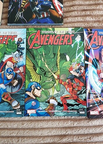 Beden AVENGERS SERİSİ KİTAPLAR. 2+5 KİTAP