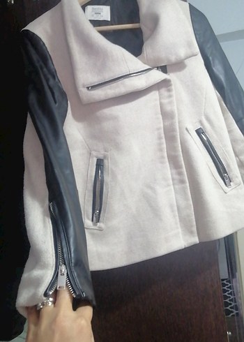 Deri Kolları ve Kemerli Beyaz Kadın Ceket - Görsel 2
