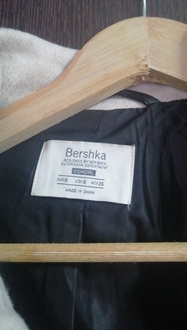 Deri Kolları ve Kemerli Beyaz Kadın Ceket - Görsel 3