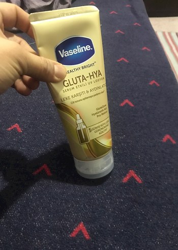 Vaseline Gluta-Hya Serum - Görsel 2