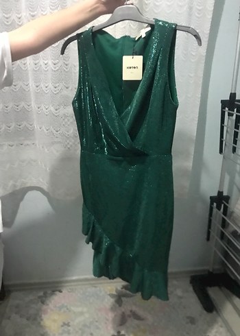 Drapeli Parlak Yeşil Midi Elbise - Görsel 2