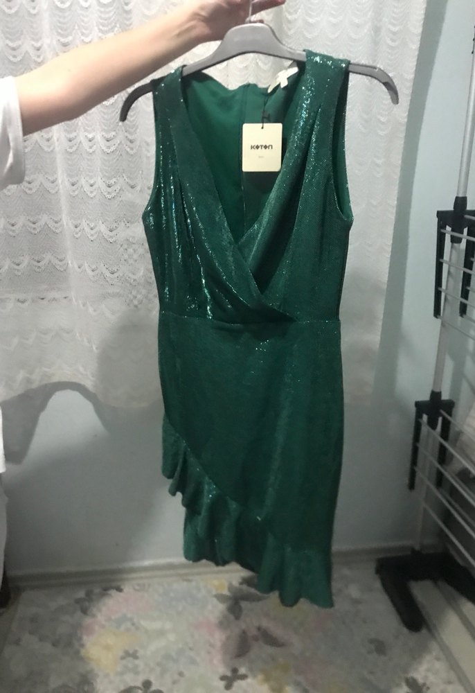 Drapeli Parlak Yeşil Midi Elbise - Görsel 2