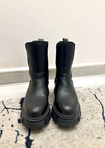 36 Beden Siyah Deri Platform Topuklu Kadın Bot