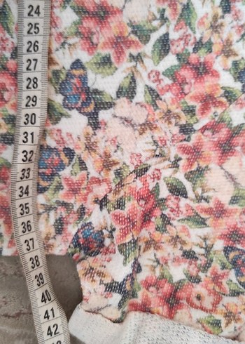 Çiçek Desenli Kız Tişörtü Dantel Detaylı - Görsel 8