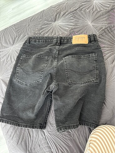 29 Beden Pull bear şort