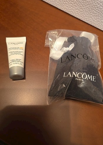 Lancôme Rénergie 50 SPF ve Lancome Makyaj sungeri seti - Görsel 2
