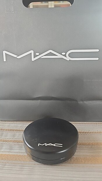 Beden Renk MAC Pudra/Kapatici