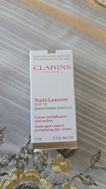 Clarins Gündüz Kremi