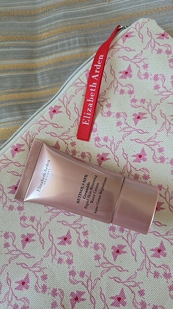Elizabeth Arden New York yüz kremi - Görsel 6
