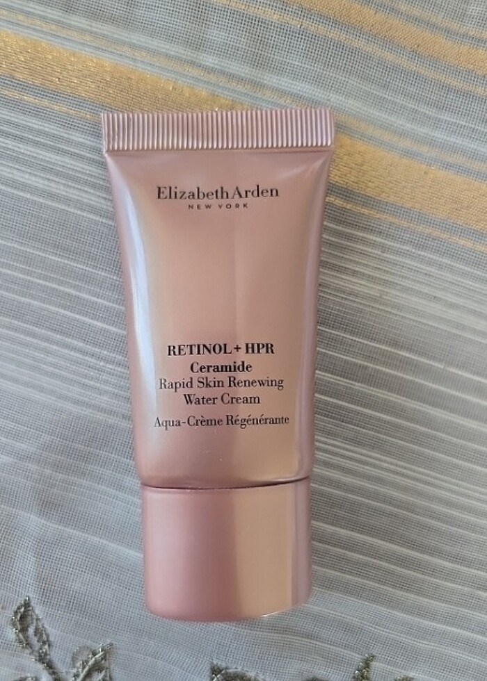 Elizabeth Arden New York yüz kremi - Görsel 2