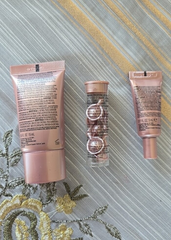 Elizabeth Arden New York Cilt bakim seti - Görsel 2