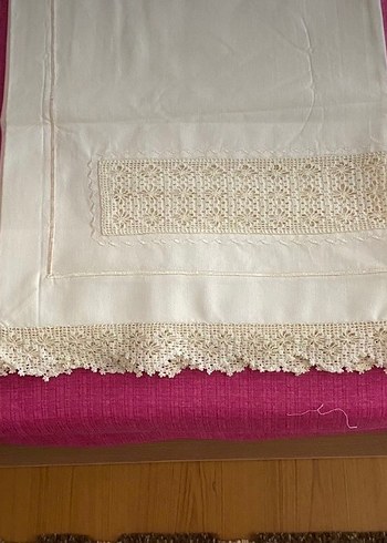 İşlemeli Beyaz Parlak karyola takımı - Görsel 2