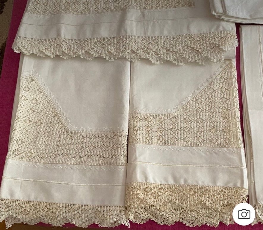 İşlemeli Beyaz Parlak karyola takımı - Görsel 3