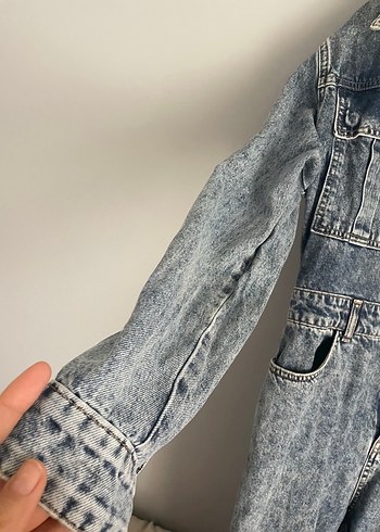 Düğmeli Uzun Kollu Mavi Denim Tulum - Görsel 3
