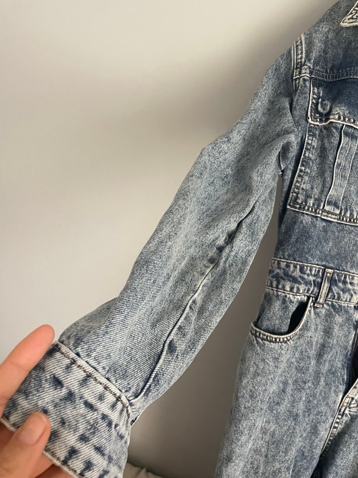 Düğmeli Uzun Kollu Mavi Denim Tulum - Görsel 3
