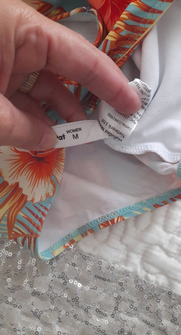 Turkuaz desenli sırtı komple açık mayo - Görsel 4