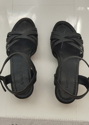 36 Beden Siyah Topuklu Kadın Sandalet