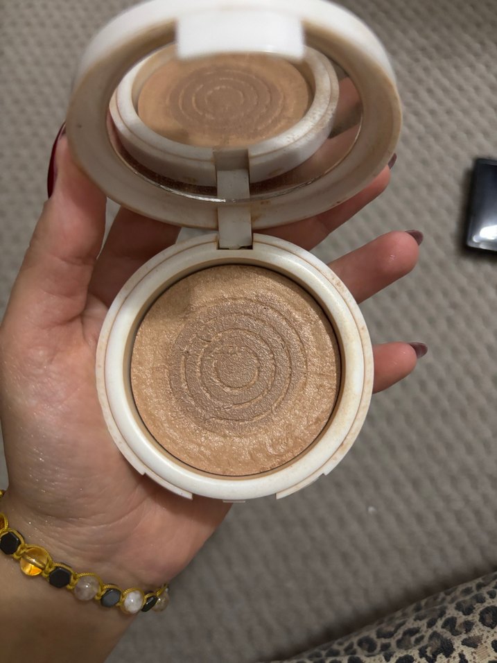 Açık Bej Tonunda Pudra - Görsel 4