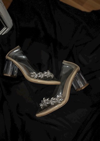 Bej Parlak Taşlı Şeffaf Topuklu Kadın Ayakkabı - Görsel 4