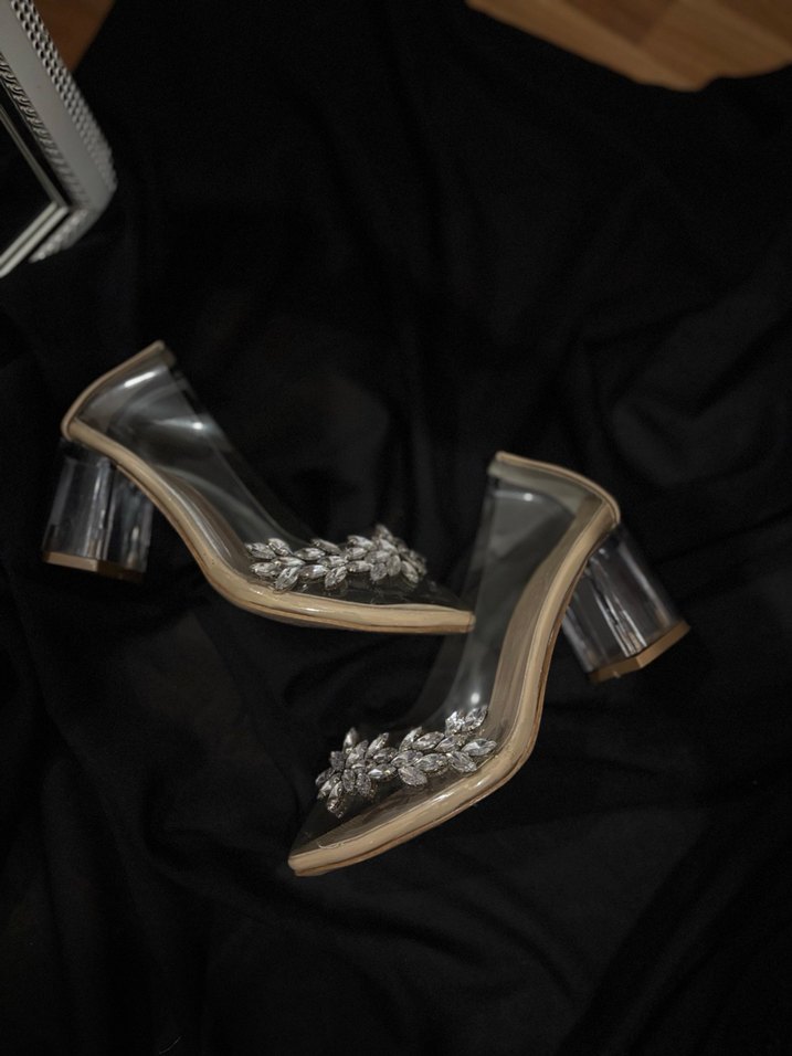 Bej Parlak Taşlı Şeffaf Topuklu Kadın Ayakkabı - Görsel 4