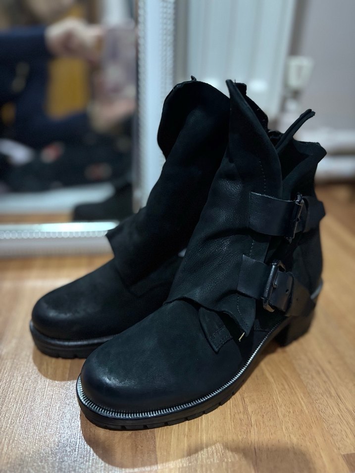 Siyah hakiki deri Süet Tokalı Kadın Bot - Görsel 2