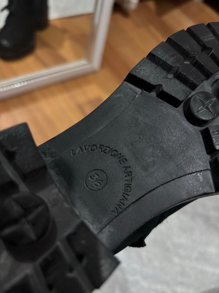 Siyah hakiki deri Süet Tokalı Kadın Bot - Görsel 4