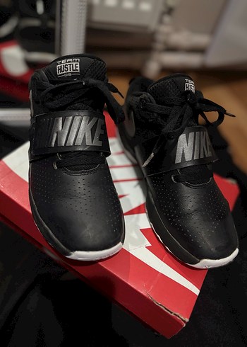 Bile Basketbol ayakkabısı - Görsel 3