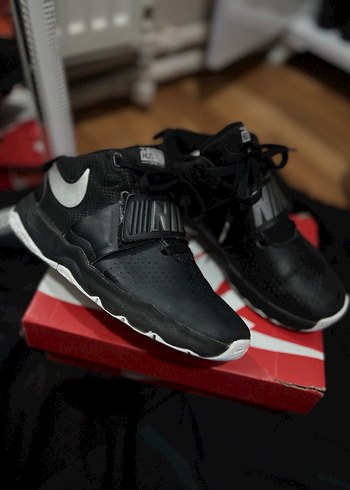 Bile Basketbol ayakkabısı - Görsel 2