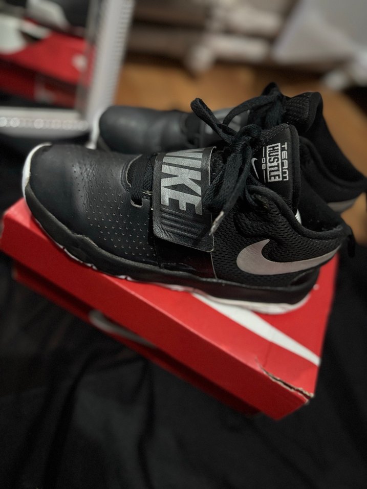 Bile Basketbol ayakkabısı - Görsel 4