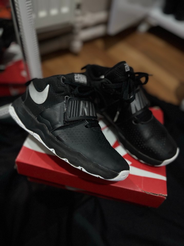 Bile Basketbol ayakkabısı - Görsel 2