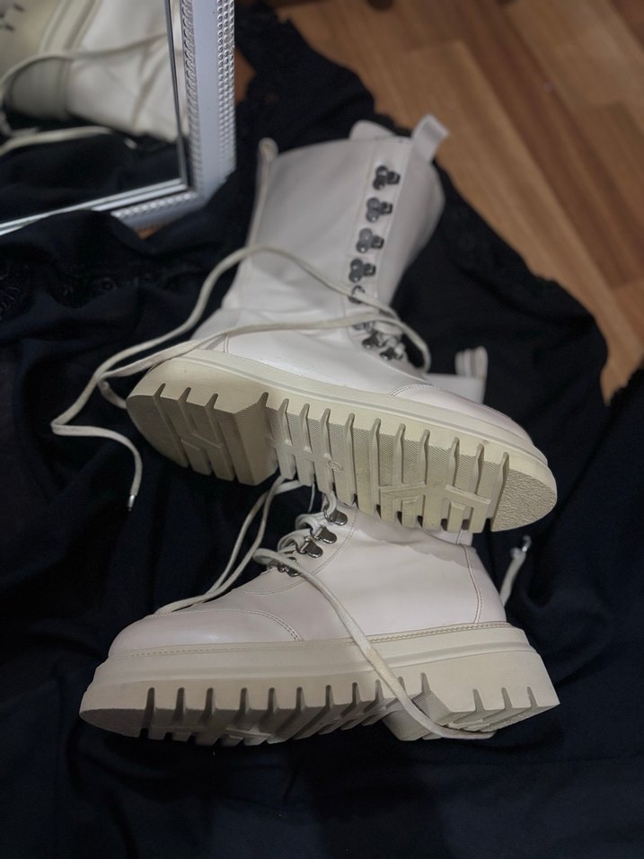 Bej postal bot - Görsel 3