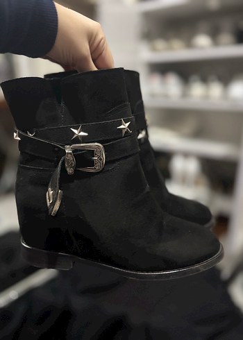 Tokalı Siyah Gotik süet Kadın Botu - Görsel 2
